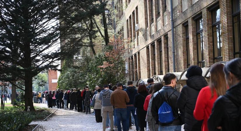 Hihetetlenül magas a részvételi arány már 11 órakor is