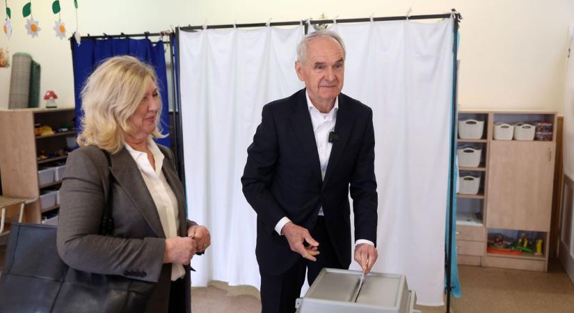 Szita Károly és felesége is szavazott már