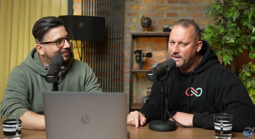 Pisztollyal fog lövöldözni, ha a Tisza nyer: hajmeresztő kijelentést tett Nagy Alekosz