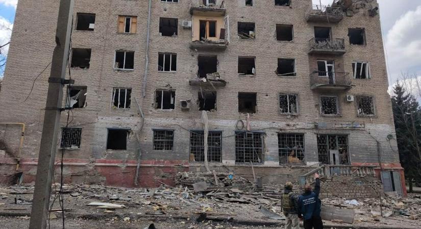 A megszállók légicsapást mértek Kramatorszk központjára