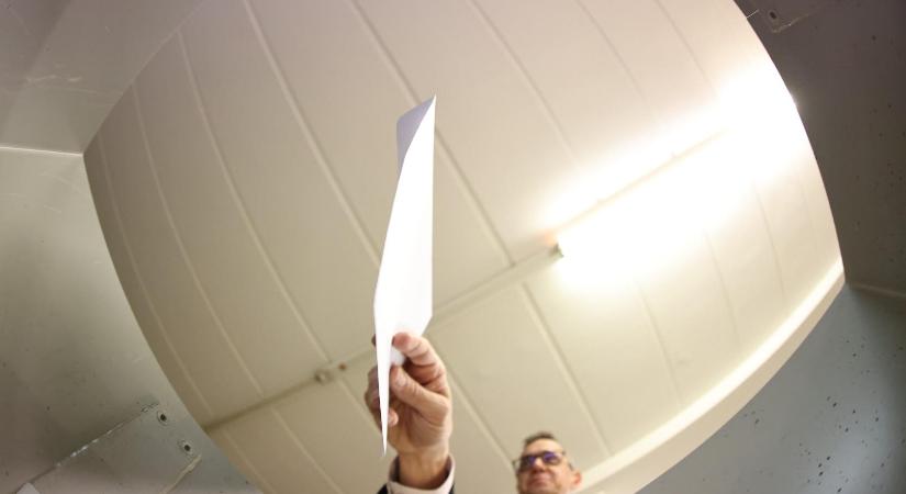 Részvételi arány 11 óráig – aktívak a vármegyei szavazók