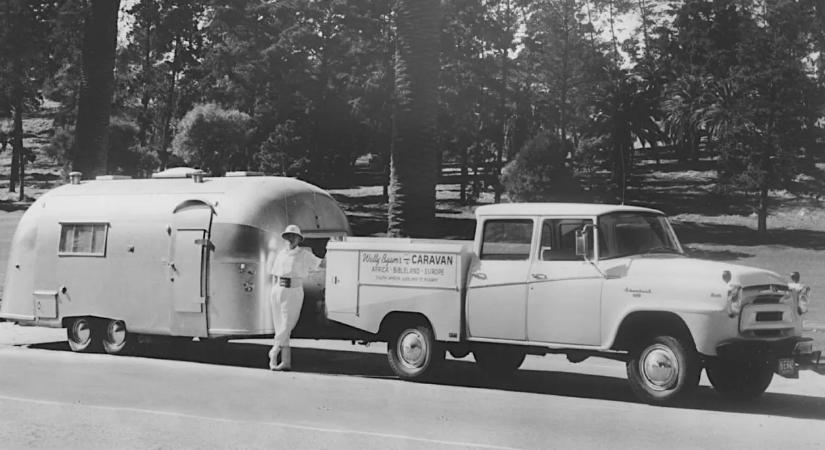 Még a gyártó sem tudta, hogy létezik ez a Golden Airstream lakókocsi