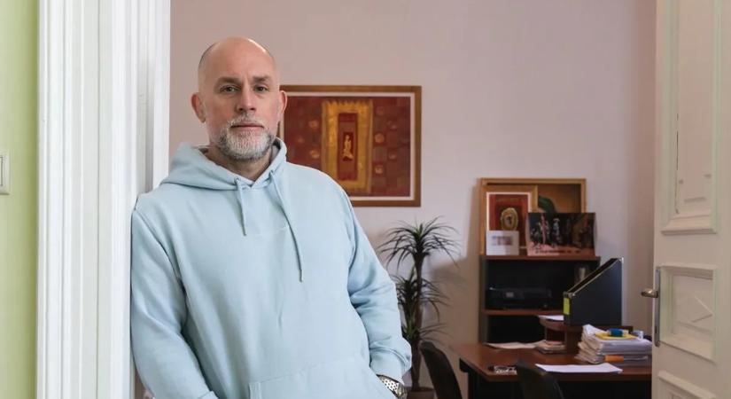 Dopeman oda csapott: A Tisza Párt rabolni jött