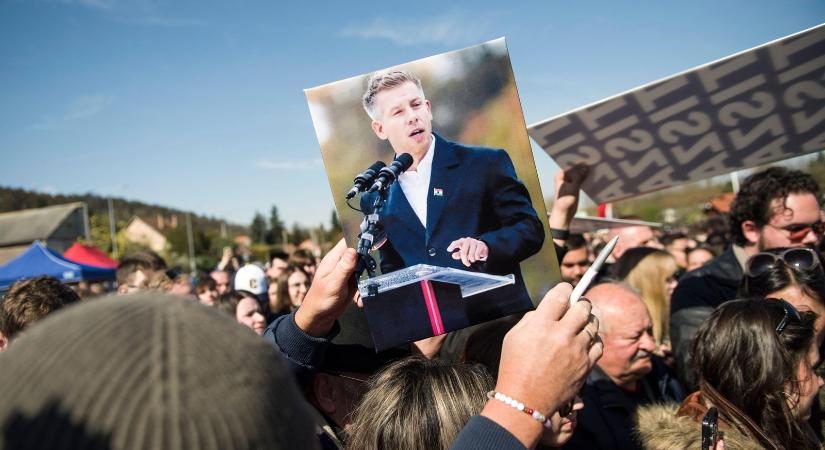 Alekosz kitálalt, csak bosszúból szavaz a TISZA Pártra