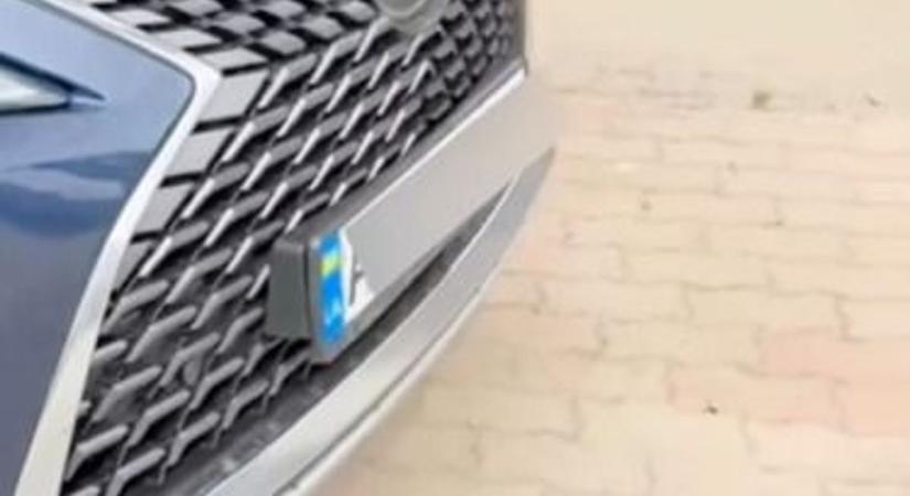 Durva: ukrán rendszámú luxusautó állta el a fideszes képviselő-jelölt otthonának kapuját (VIDEÓ)