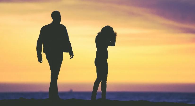 9 jel, hogy a partnered szándékosan kerüli az együttlétet