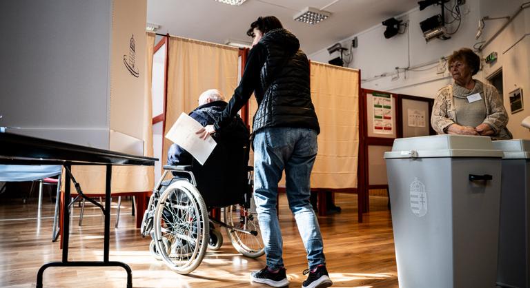 Megjöttek a legfrissebb adatok, az elemzők szerint ezek sok mindent eldönthetnek