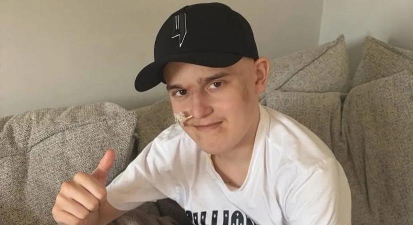 ,,A háziorvos azt mondta a fiam fájdalmát sérülése okozta a valódi ok szívettépő”