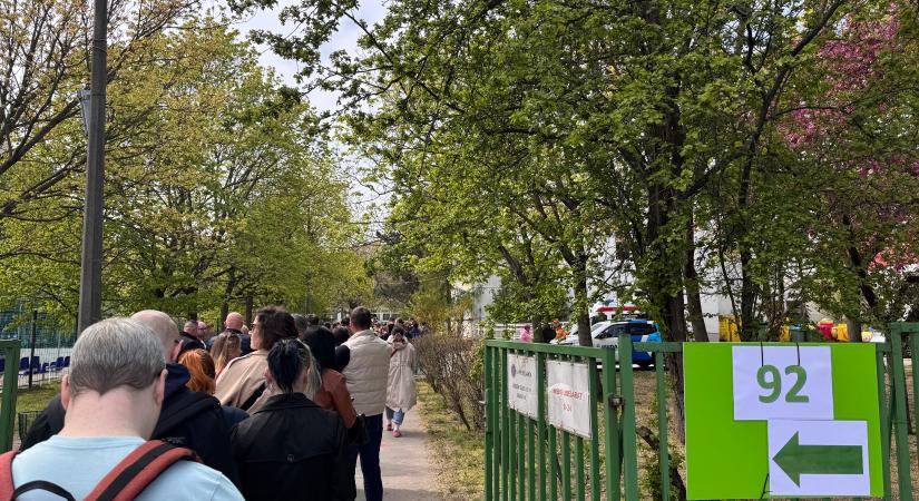 Elemző: most már elérhető a 80 százalékos részvételi arány, jöhet a kétpárti parlament