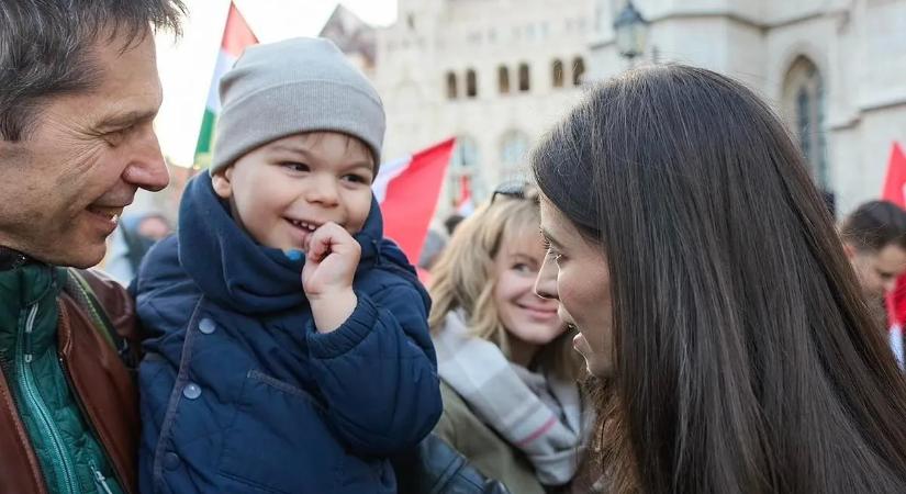"Mondjunk nemet a háborúra, a gyűlöletre, a brüsszeli és ukrán követelésekre!"