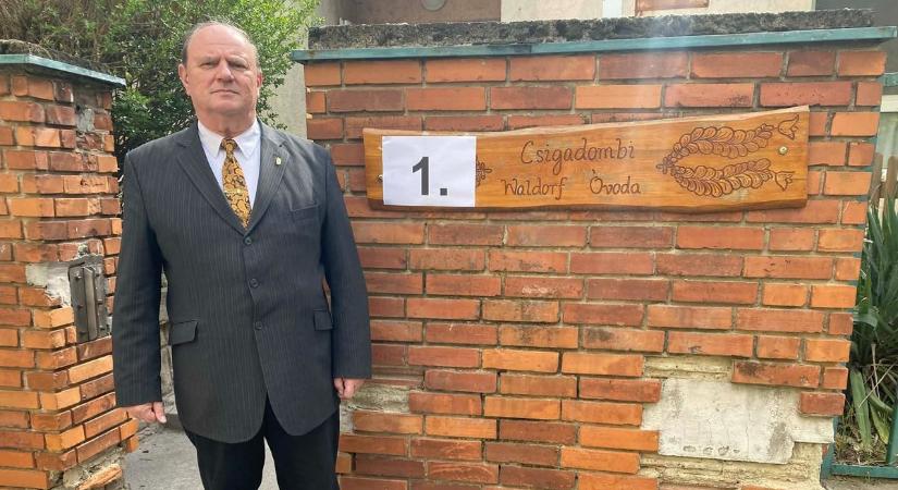 Az Intercisa Múzeum igazgatója is leadta szavazatát