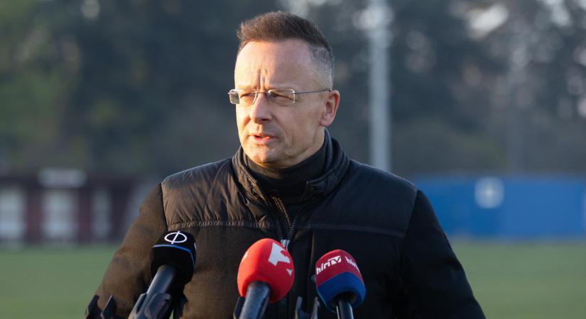 Szijjártó Péter kiemelte: a tét óriási