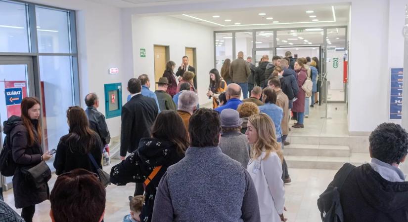 Itt vannak a legfrissebb adatok: újabb lépés a történelmi részvét felé