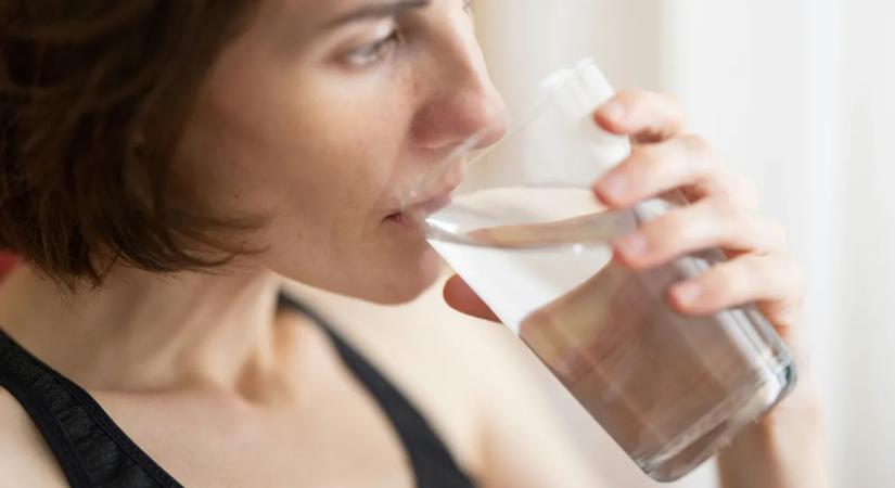 Egyáltalán nem mindegy, hogy milyen színű a vizelete, mutatjuk miért