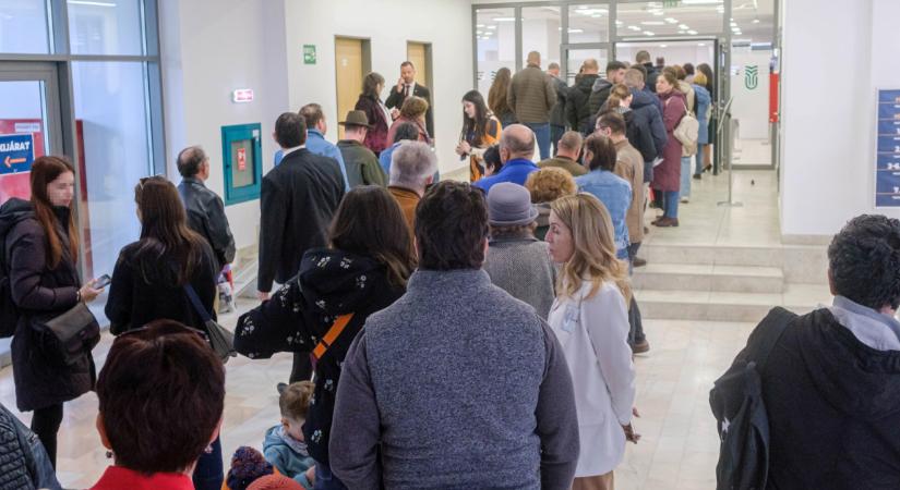 Nem fogytak el a szavazók, megint nagyot léptünk a történelmi rekord felé