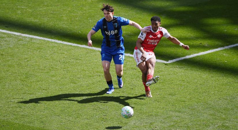 Tóth Alex barátnője szemet gyönyörködtető volt, így szurkolt a szerelmének