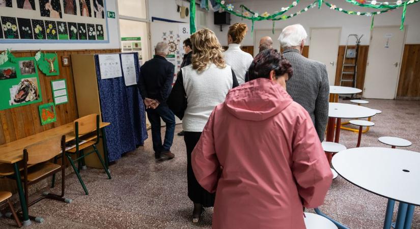 Töretlen a szavazókedv, új város az élen Komárom-Esztergomban