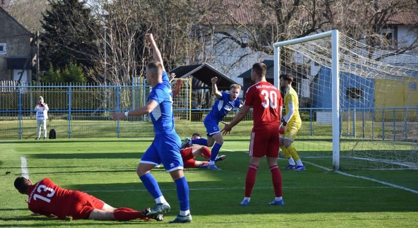 Kettős rangadót nyert a Perutz FC Pápa