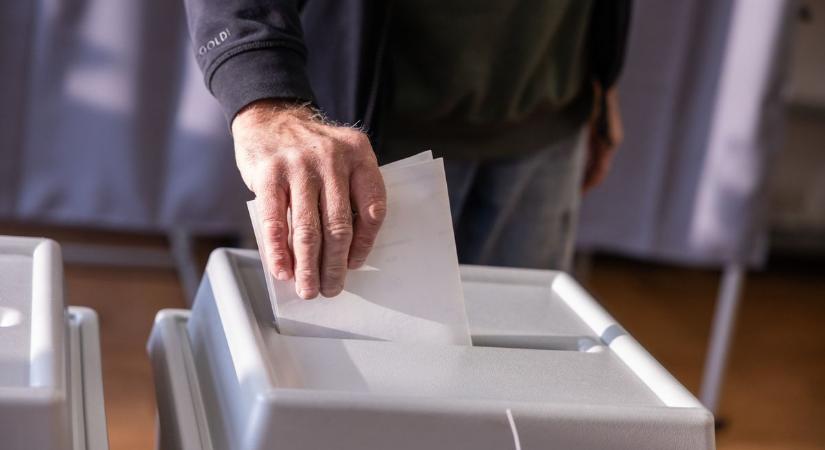 Videó: tiszás kampánysértésről számolt be Czunyiné dr. Bertalan Judit