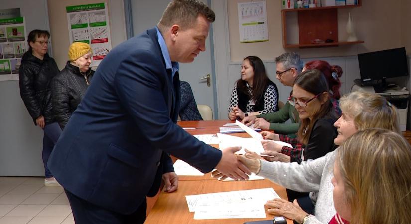 Már a nap első felében leszavaztak a körzet jelöltjei