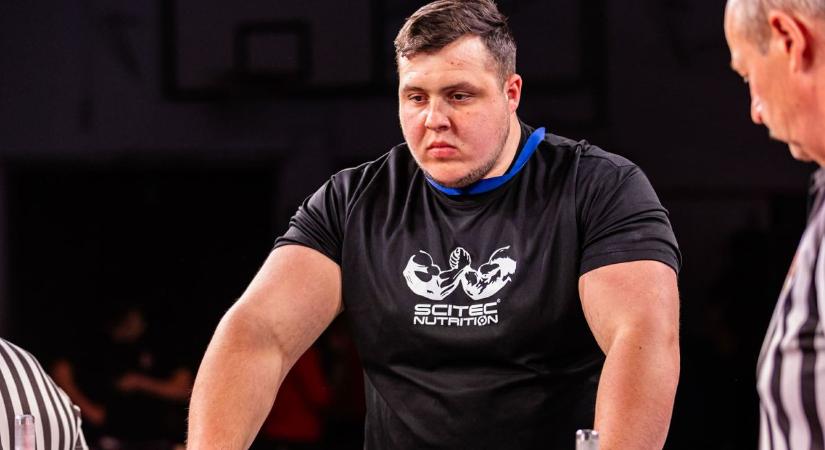 103 kilót emel meg egy kézzel: Botta-Dukát Gábor újra a csúcson