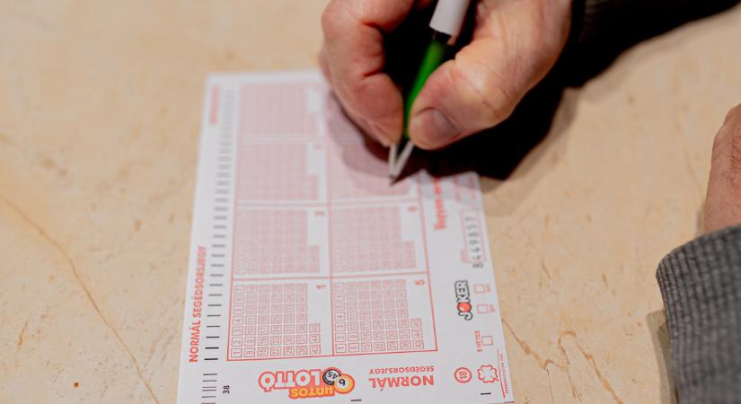 Kihúzták a hatos lottó nyerőszámait, több mint 650 millió forint volt tét