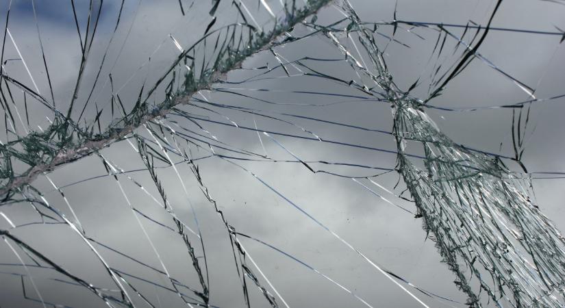 Szörnyú autós tragédia a szavazás napján