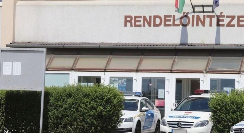 Rendkívüli: Bombariadó az egyik pécsi szavazókörben, felfüggesztették a szavazást