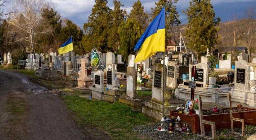 Tanulság a fiataloknak: az a generáció halt meg a háborúban, aki az „ukrán Magyar Péternek” csápolt