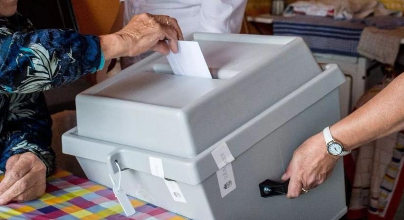 Idős választókat próbáltak félrevezetni Helvécián – rendőrségi ügy lett belőle