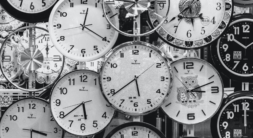 Döbbenetes: időutazót szúrtak ki egy 1943-as képen