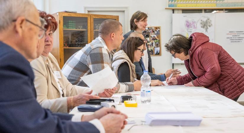 Ezek a települések vezetnek Fejérben: 85 százalék feletti részvétel is van