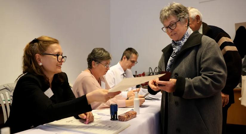Ittasan érkezett a szavazatszámláló bizottsági tag, rövid úton hazaküldték