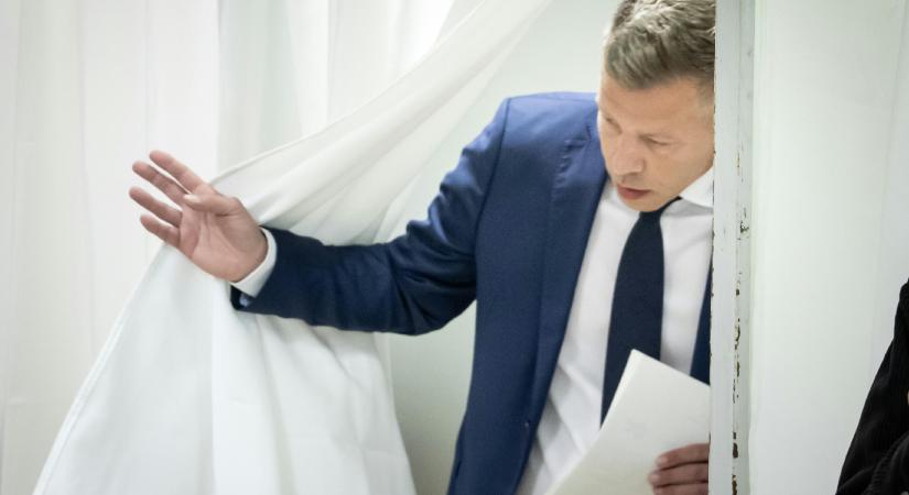 A Tisza történelmi győzelmét vetíti előre a Medián mérése a kampány utolsó napjaiból