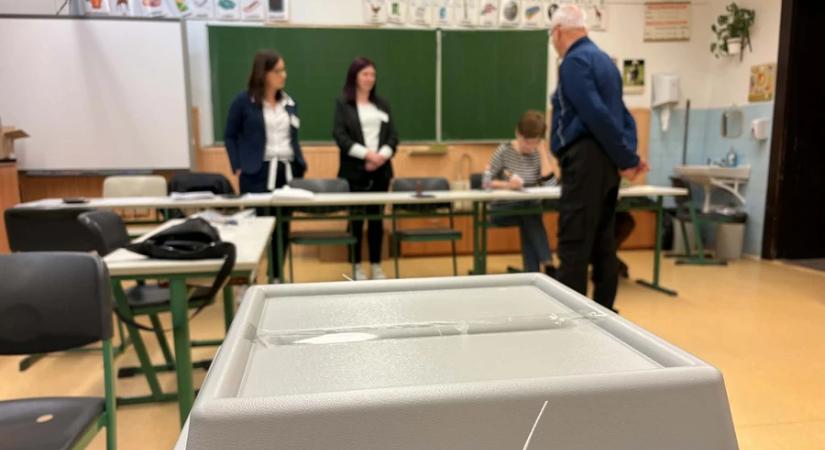 Lezárult a szavazás, megkezdődik a voksok feldolgozása