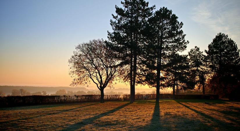 Szeles, fátyolfelhős idő jön Dunaújváros térségében  videó