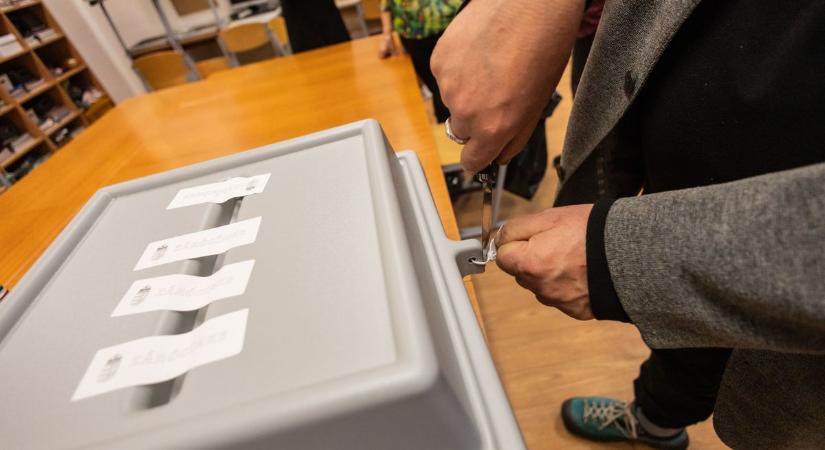 Voks 2026: élő közvetítés, eredményváró urnanyitás után