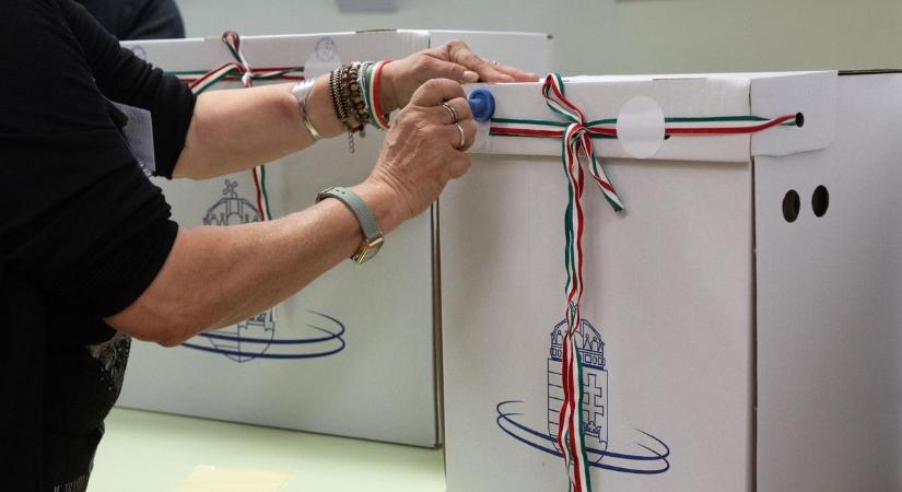 Befejeződött a szavazás, kiemelkedő részvételt hozott a siófoki körzet