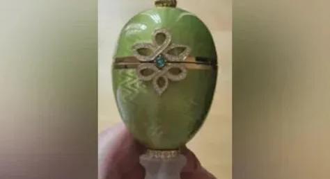 Random táskát emelt el egy londoni tolvaj, egy Fabergé-tojás volt benne