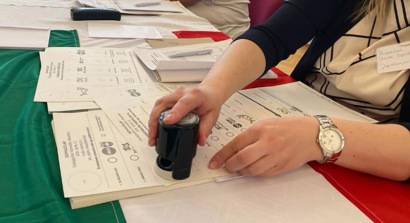 Ezek a települések vannak az élen Fejérben, ahol a legtöbben szavaztak zárás előtt fél órával