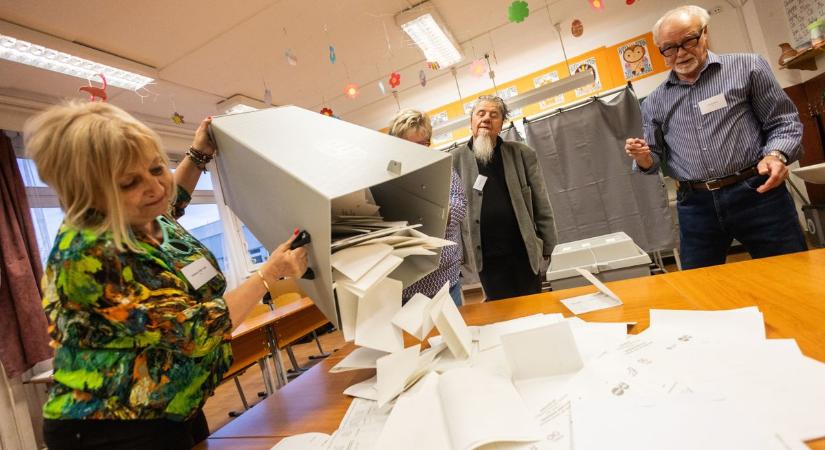 Lezárták az urnákat: megkezdődött a történelmi választás szavazatainak számlálása