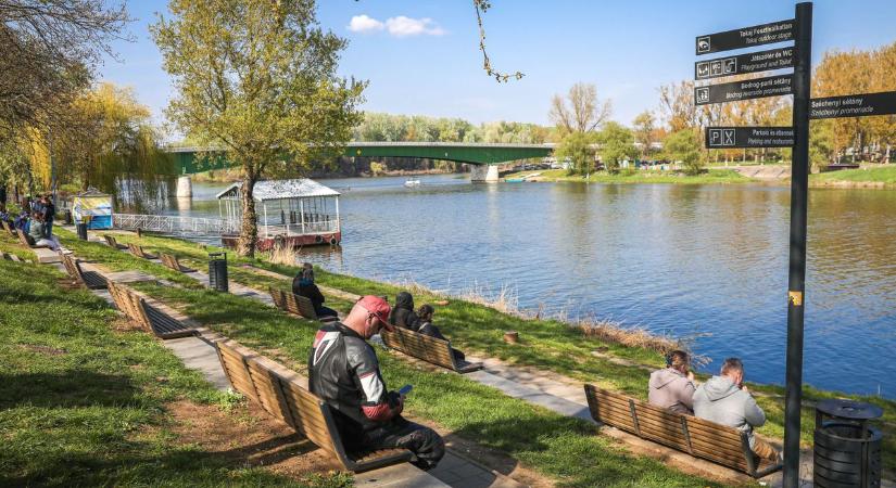 „Amerre visz az út. Elmentünk szavazni, aztán motorozni” - fotók