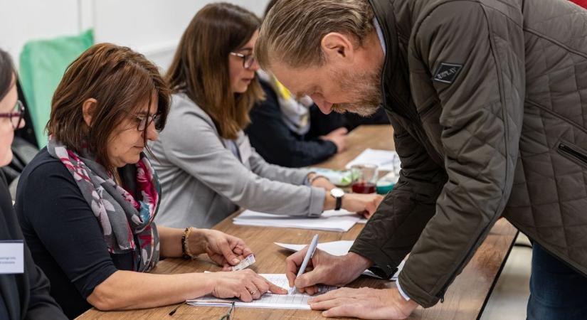 Lezárultak az urnák: ilyen volt a választás napja Komárom-Esztergom kistelepülésein