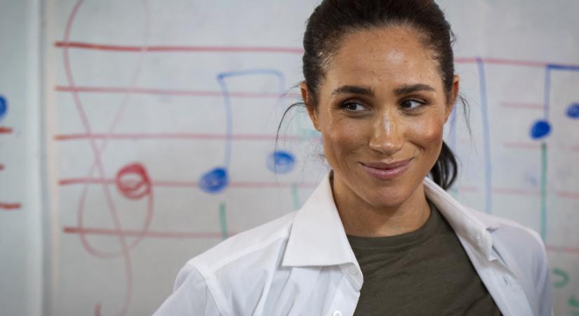 Meghan Markle mindenkit meglepett, a tavasz legmenőbb árnyalatában tündökölt