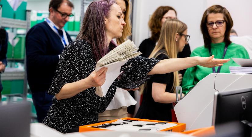 Csaknem 85 százalékos feldolgozottságnál 138 mandátummal lehet meg a Tisza-kétharmad