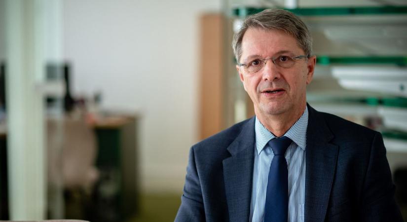 Cseresnyés Péter: Nincs már kire mutogatni