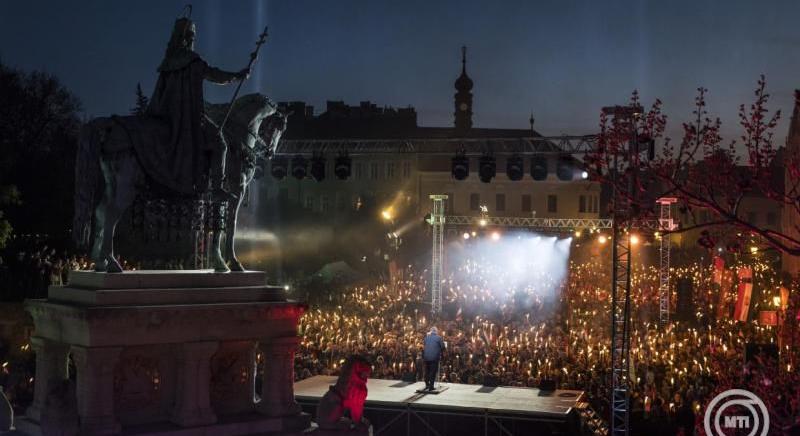 Orbán Viktor: „Jövőt csak mi tudunk építeni”