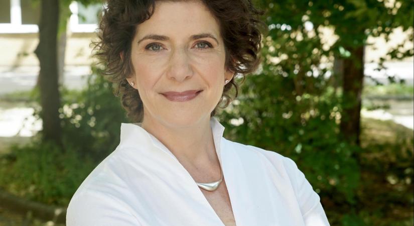 Lemond a DK elnöki tisztségéről Dobrev Klára, és a párt teljes elnöksége is távozik