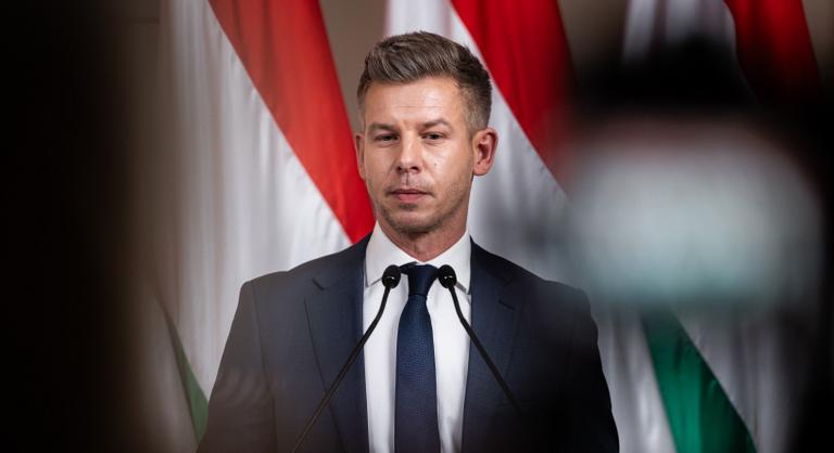 Magyar Péter: Leváltottuk az Orbán-rendszert, visszavettük a hazát