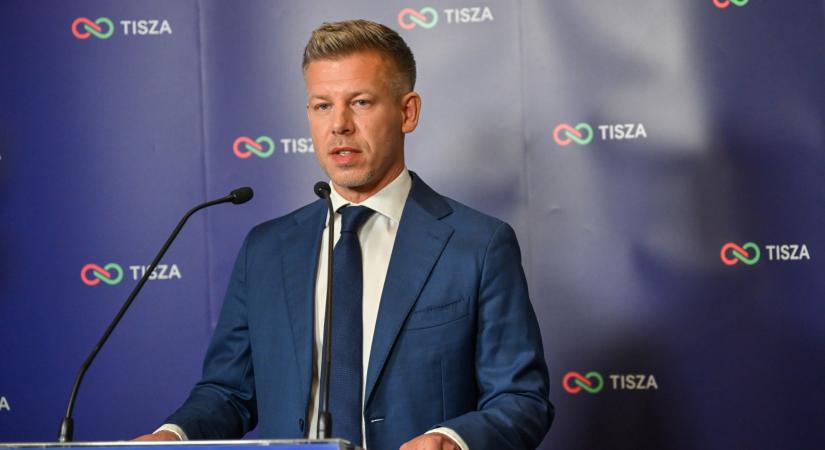 Magyar Péter elmondta, kiknek kell távozniuk a közéletből